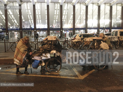 Rome, Homeless at Termini Station / Roma, clochard alla Stazione Termini - 2012 Marcello Mencarini
 ©Marcello Mencarini/Rosebud2