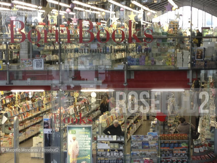 Bookstore in the Termini Station / Libreria nella Stazione Termini - ©Marcello Mencarini/Rosebud2