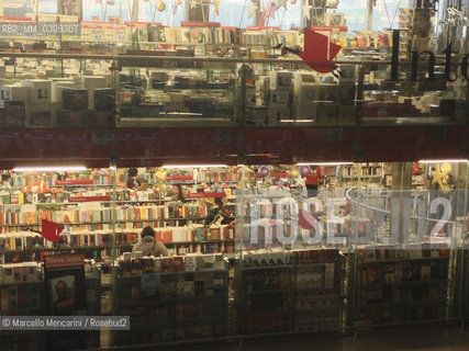 Bookstore in the Termini Station / Libreria nella Stazione Termini - ©Marcello Mencarini/Rosebud2