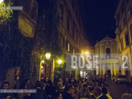 Rome, Outdoor tables of Caffè della Pace, and Church of S. Maria della Pace in the background / Roma, Tavoli allaperto del Caffè della Pace e Chiesa di S. Maria della Pace sullo sfondo - ©Marcello Mencarini/Rosebud2