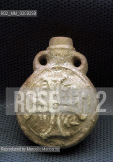 Roma, Palazzo Venezia, Romei e Giubilei (Pilgrims and Jubilees) Exhibition, 2000: Small bottle used by early pilgrims in the 6th and 7th century (Jerusalem, Museum Studium Biblicum Franciscanum) / Roma, Palazzo Venezia, Mostra Romei e Giubilei, 2000. Piccola bottiglia usata dai primi pellegrini nel sesto e settimo secolo (Gerusalemme, Museo francescano di studi biblici)  -  Reproduced by Marcello Mencarini
/Rosebud2