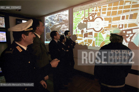 Rome, 1999. Jubilee Agency Situation room / Roma, 1999. Sala operativa dellAgenzia per il Giubileo - ©Marcello Mencarini/Rosebud2