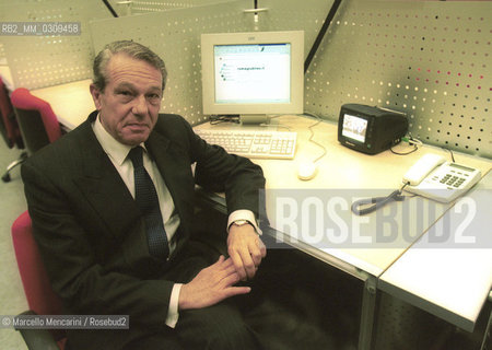 Rome, 1999. Joaquin Navarro Valls, spokesman of the Holy See / Roma, 1999. Joaquin Navarro Valla, direttore della Sala Stampa della Santa Sede - ©Marcello Mencarini/Rosebud2