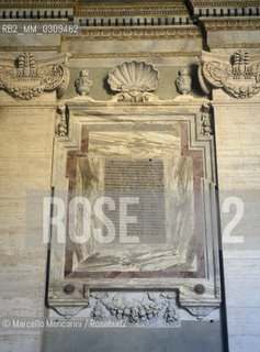 Vatican City, St. Peters Basilica. Plaque reproducing the papal bull of Bonifacio VIII proclaiming the Holy Year of 1300 / Città del Vaticano, Basilica di san Pietro. Lapide che riproduce la bolla di papa Bonifacio VIII che proclama il giubileo del 1300 - ©Marcello Mencarini/Rosebud2