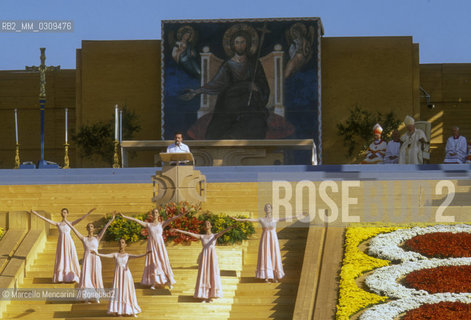 Rome, Tor Vergata, August 20, 2000. .Jubilee of young people / Roma, Tor Vergata, 20 agosto 2000. Giubileo dei giovani - ©Marcello Mencarini/Rosebud2