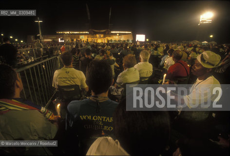 Rome, Tor Vergata, August 20, 2000. .Jubilee of young people / Roma, Tor Vergata, 20 agosto 2000. Giubileo dei giovani - ©Marcello Mencarini/Rosebud2