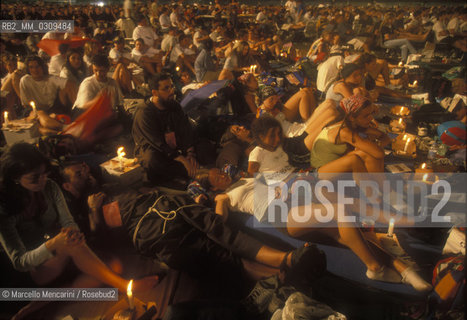 Rome, Tor Vergata, August 20, 2000. .Jubilee of young people / Roma, Tor Vergata, 20 agosto 2000. Giubileo dei giovani - ©Marcello Mencarini/Rosebud2