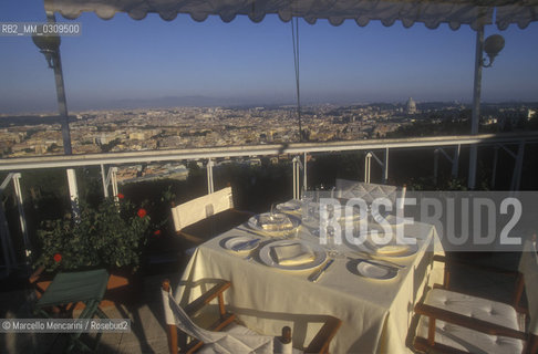Rome, 1999. La Pergola roof garden restaurant at the Hilton Cavalieri Hotel / Ristorante La pergola dellHotel Cavalieri Hilton - ©Marcello Mencarini/Rosebud2