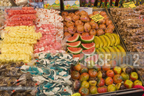 Rome, Piazza Navona Christmas Market. Sweets / Roma, Mercato di Natale in piazza Navona. Dolciumi - ©Marcello Mencarini/Rosebud2