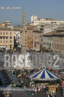 Rome, Traditional Christmas market in Piazza Navona / Roma, il tradizionale mercatino di Natale in piazza Navona - ©Marcello Mencarini/Rosebud2