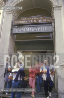 Salzburg, 1989. The Salzburg Marionette Theatre (Salzburger Marionettentheater) / Salisburgo, 1989. Il Teatro delle marionette di Salisburgo (Salzburger Marionettentheater) - ©Marcello Mencarini/Rosebud2