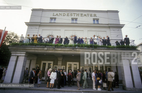Landestheater Salzburg, the theatre of the federal province (1989) / il Landestheater di Salisburgo, il teatro regionale (1989) - ©Marcello Mencarini/Rosebud2