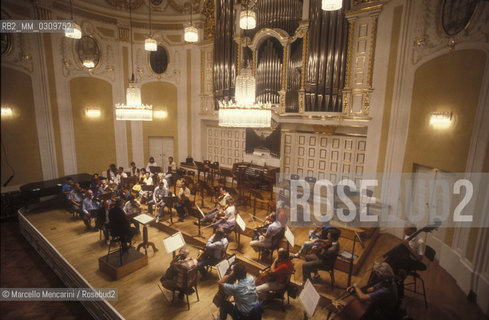 Salzburg, 1989. Mozarteum Great Hall (Grosser Saal) / Salisburgo, 1989. Sala grande del Mozarteum (Grosser Saal)) - ©Marcello Mencarini/Rosebud2