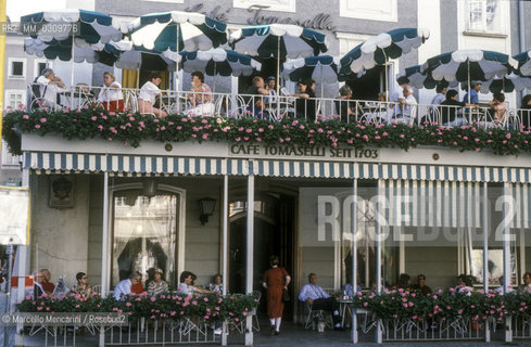 Salzburg, 1989. The Café Tomaselli / Salisburgo, 1989. Il Café Tomaselli - ©Marcello Mencarini/Rosebud2