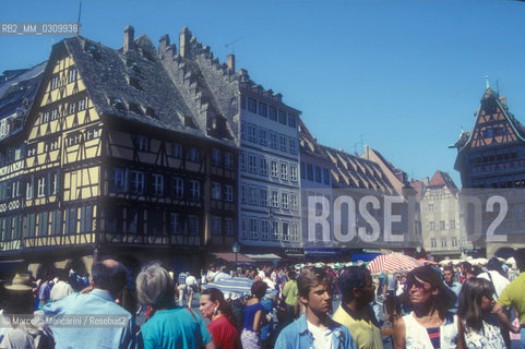 STRASBOURG, Cathedral Square (Place de la Cathédrale) / STRASBURGO, piazza della cattedrale (Place de la Cathédrale) - ©Marcello Mencarini/Rosebud2