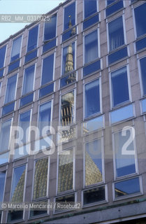 Turin, The Mole reflected on the facade of the headquarters of RAI Italian Television / Torino, La Mole Antonelliana riflessa sulla facciata della sede della RAI Radiotelevisione Italiana - ©Marcello Mencarini/Rosebud2