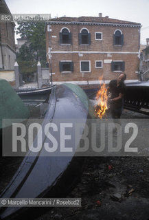 Venice, about 1990. A squero, or gondola yard / Venezia, 1990 circa. Uno squero, cantiere dove si costruiscono le gondole - Marcello Mencarini
 ©Marcello Mencarini/Rosebud2