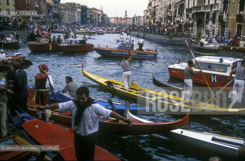 Venice, about 1990. Historical regatta along the Grand Canal / Venezia, 1990 circa. Regata storica sul Canal Grande - ©Marcello Mencarini/Rosebud2