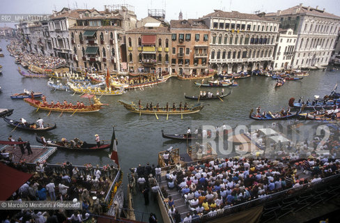 Venice, about 1990. Historical regatta along the Grand Canal / Venezia, 1990 circa. Regata storica sul Canal Grande - ©Marcello Mencarini/Rosebud2