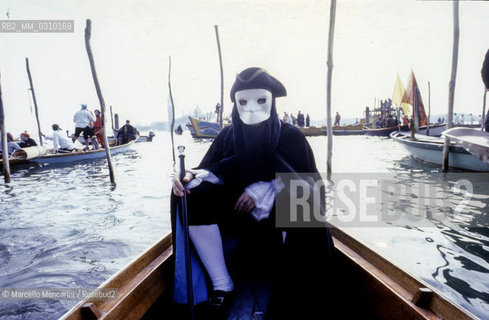 Venice, about 1990. A Carnival costume / Venezia, 1990 circa. Maschera - ©Marcello Mencarini/Rosebud2