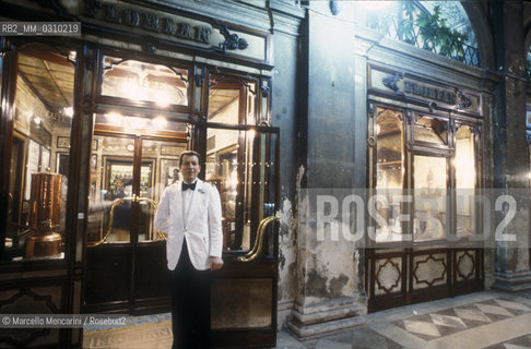 Venice, about 1990. Entrance to Cafe Florian in St. Marks Square / Venezia, 1990 circa. Entrata del Caffè Florian di Piazza San Marco - ©Marcello Mencarini/Rosebud2