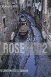Venice, about 1990. Dry Canal / Venezia, 1990 circa. Rio in secca - ©Marcello Mencarini/Rosebud2