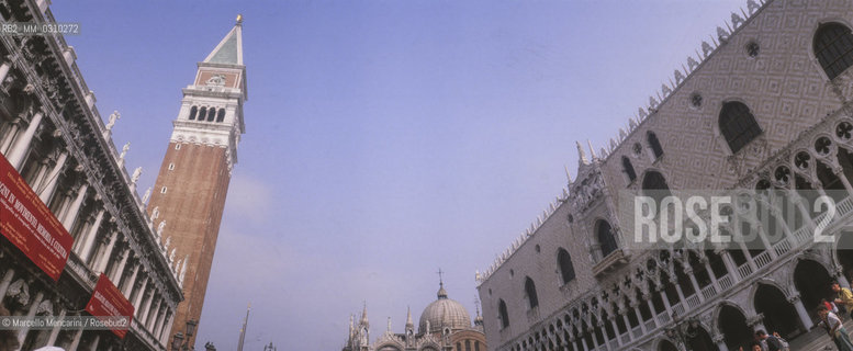 Venice, about 1980. Panoramic view of St. Marks Square / Venezia, 1980 circa. Veduta panoramica di piazza San Marco - ©Marcello Mencarini/Rosebud2