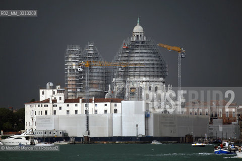 Venice, 2008. Restoration of Punta della Dogana complex. Palazzo Grassi SpA, owner of the complex, has called upon Tadao Ando Architect & Associates of Osaka to design the project for the restoration. It has appointed Dottor Group as general contractor responsible for managing the complex conversion of the historic landmark into the new contemporary arts center exhibiting works from the Pinault collection / Venezia, 2008. Restauro del complesso di Punta della Dogana. Palazzo Grassi Spa, proprietaria del complesso, ha incaricato lo studio di architettura Tadao Ando Architect & Associates di Osaka di realizzare il progetto. La gestione degli interventi pensati per riconvertire gli storici spazi nel nuovo Centro d’Arte Contemporanea che ospiterà  le opere della collezione Pinault, è stata affidata in qualità di general contractor a Dottor Group - ©Marcello Mencarini/Rosebud2