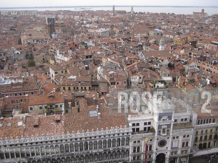Venice, panorama with Torre dei Mori and Procuratie Vecchie / Venezia, panorama con Torre dei Mori e Procuratie vecchie - ©Marcello Mencarini/Rosebud2