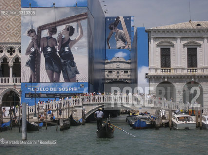 Venice, 2008. Doges Palace in restoration / Venezia, 2008. Palazzo Ducale in restauro - ©Marcello Mencarini/Rosebud2