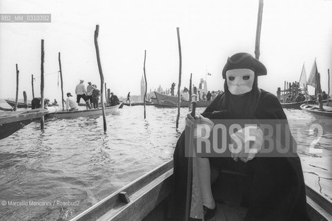 Venice Carnival 1981. Masks in St. Marks Square / Carnevale di Venezia 1981. Maschere in piazza San Marco - ©Marcello Mencarini/Rosebud2