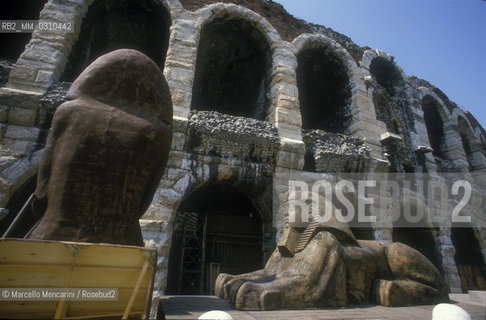 Scenery outside the Arena di Verona (about 1985) / Scenografia allesterno dellArena di Verona - ©Marcello Mencarini/Rosebud2