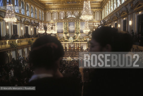Vienna Musikverein, New Years Eve Concert 1988 conducted by Claudio Abbado / Musikverein di Vienna. Concerto di Capodanno 1988 diretto da Claudio Abbado - ©Marcello Mencarini/Rosebud2