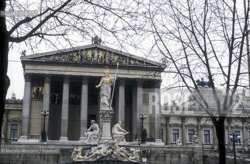 Vienna, Austrian Parliament / Vienna, Parlamento austriaco - ©Marcello Mencarini/Rosebud2