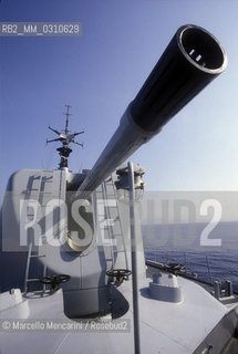 La Spezia Military Port. Italian Navy frigate ship ZEFIRO / La Spezia, Porto militare. La nave fregata della Marina italiana ZEFIRO - ©Marcello Mencarini/Rosebud2