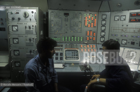 La Spezia Military Port. Italian Navy frigate ship ZEFIRO / La Spezia, Porto militare. La nave fregata della Marina italiana ZEFIRO - ©Marcello Mencarini/Rosebud2