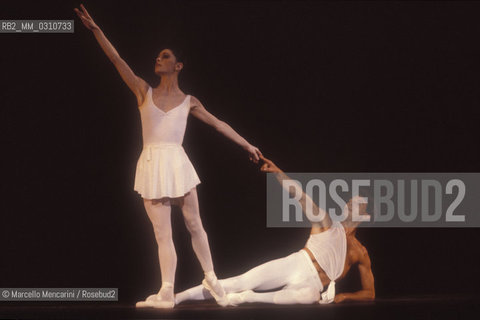 Italian dancers Paolo Bortoluzzi and Elisabetta Terabust performing (1982) / I ballerini Paolo Bortoluzzi ed Elisabetta Terabust mentre danzano (1982) - ©Marcello Mencarini/Rosebud2