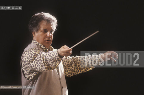 Soviet-born Israeli conductor Yuri Ahronovitch (about 1980) / Il direttore dorchestra Yuri Ahronovitch (1980 circa) - ©Marcello Mencarini/Rosebud2