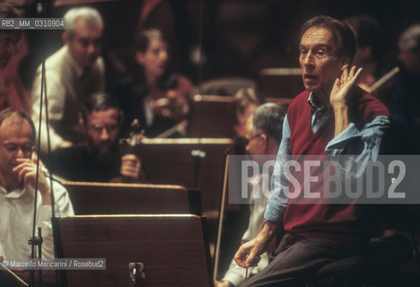 Claudio Abbado during a rehearsal with the Berlin Philharmonic Orchestra at Auditorium Pio XII in Rome, 2001 / Claudio Abbado durante una prova con i Berliner Philharmoniker allAuditorium Pio XII di Roma, 2001 - ©Marcello Mencarini/Rosebud2