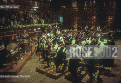 Claudio Abbado during a rehearsal with the Berlin Philharmonic Orchestra at Auditorium Pio XII in Rome, 2001 / Claudio Abbado durante una prova con i Berliner Philharmoniker allAuditorium Pio XII di Roma, 2001 - ©Marcello Mencarini/Rosebud2