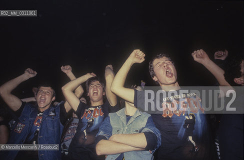 Nettuno (Roma), September 5, 1984. Fans at the concert of Australian hard rock band AC/DC / Nettuno (Roma), 5 settembre 1984. Fan al concerto del gruppo hard rock degli AC/DC - ©Marcello Mencarini/Rosebud2