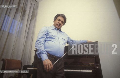 Soviet-born Israeli conductor Yuri Ahronovitch (about 1980) / Il direttore dorchestra Yuri Ahronovitch (1980 circa) - ©Marcello Mencarini/Rosebud2