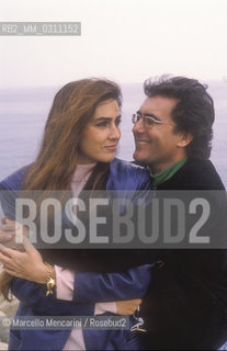 Sanremo Music Festival 1989. Italian pop singers Al Bano and Romina Power, at the Festival with the song Cara terra mia, posing on the beach in Sanremo / Festival di Sanremo 1989. I cantanti Al Bano e Romina Power, al Festival con la canzone terza classificata Cara Terra mia, posano sulla spiaggia di Sanremo - ©Marcello Mencarini/Rosebud2