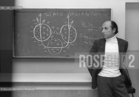 Italian sociologist Francesco Alberoni. Milan, 1982 / Francesco Alberoni, sociologo. Milan, 1982 - ©Marcello Mencarini/Rosebud2