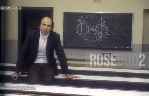 Italian sociologist Francesco Alberoni. Milan, 1982 / Francesco Alberoni, sociologo. Milan, 1982 - ©Marcello Mencarini/Rosebud2