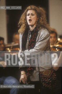 Reggio Emilia, 29/04/1991. Soprano June Anderson during the concert rehearsal for the Thirtieth anniversary of Luciano Pavarottis career  / Reggio Emilia 29/04/1991. Il soprano June Anderson durante le prove del concerto per i trentanni di carriera di Luciano Pavarotti - ©Marcello Mencarini/Rosebud2