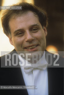 Greek conductor Siros Argiris (1989) / Il direttore dorchestra Spiros Argiris (1989) - ©Marcello Mencarini/Rosebud2