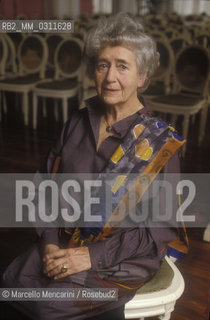 Venice Lido, Venice Film Festival 1989. British actress Peggy Ashcroft, ex aequo winner of the Volpi Cup for Best Actress for her role in Shes Been Away directed by Peter Hall / Lido di Venezia, Mostra del Cinema di venezia 1989. Lattrice inglese Peggy Ashcroft, vincitrice ex aequo della Coppa Volpi alla migliore attrice per il suo ruolo in E stata via  (Shes Been Away), diretto da Peter Hall - ©Marcello Mencarini/Rosebud2