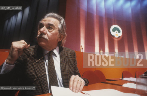 Literary critic Alberto Asor Rosa at XXth Rimini congress in February 1991, when Italian Communist Party changed its name to Democratic Party of the Left / Il critico letterario Alberto Asor Rosa al XX° Congresso del PCI-PDS che si tenne a Rimini nel 1991, quando il Partito Comunista Italiano divenne Partito Democratico della Sinistra (PDS) - ©Marcello Mencarini/Rosebud2