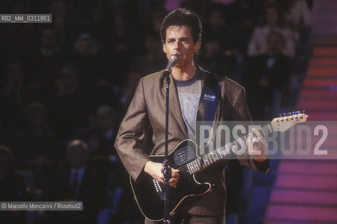 Rome, 1991. Italian singer and songwriter Claudio Baglioni performing / Roma, 1991. Il cantante Claudio Baglioni in concerto - ©Marcello Mencarini/Rosebud2